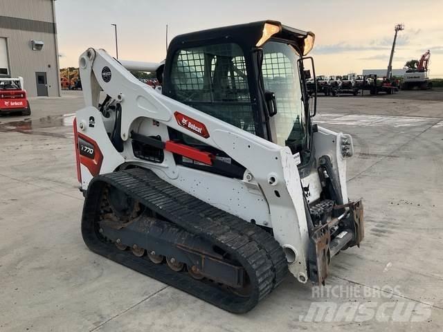 Bobcat T770 Smykem řízené nakladače