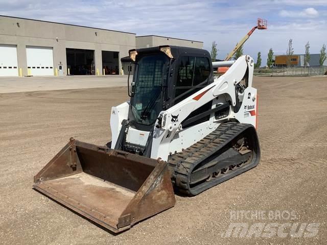 Bobcat T770 Smykem řízené nakladače