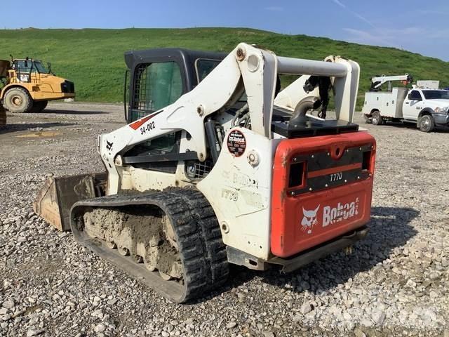 Bobcat T770 Smykem řízené nakladače
