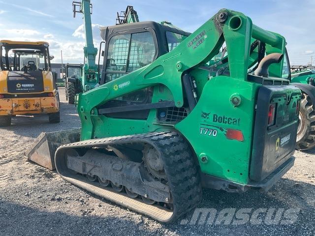 Bobcat T770 Smykem řízené nakladače