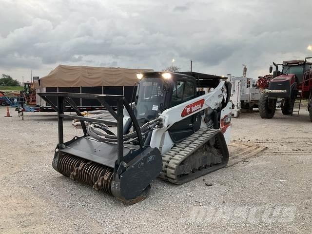 Bobcat T86 Smykem řízené nakladače