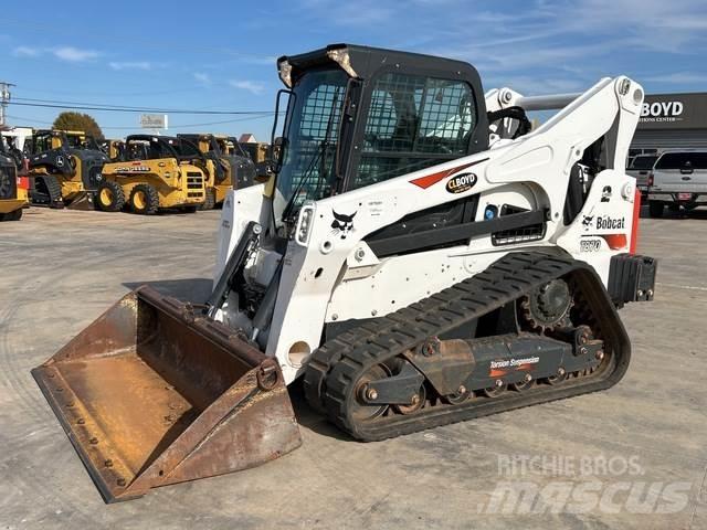 Bobcat T870 Smykem řízené nakladače
