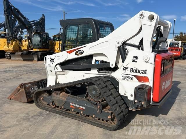 Bobcat T870 Smykem řízené nakladače