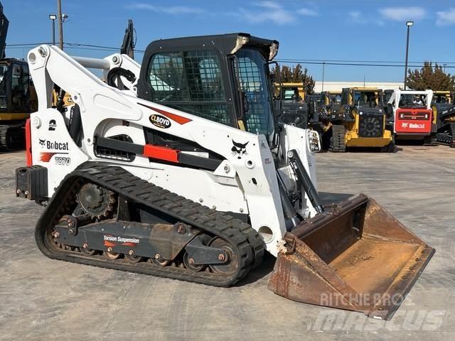 Bobcat T870 Smykem řízené nakladače