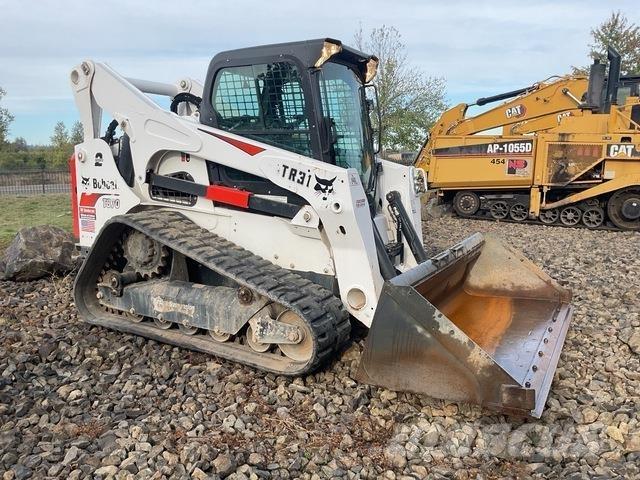 Bobcat T870 Smykem řízené nakladače