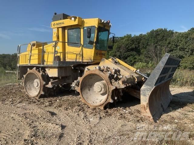 Bomag BC772RB Půdní kompaktory