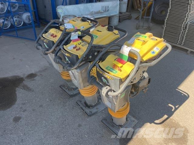 Bomag BT65/4 Vibrační pěchy
