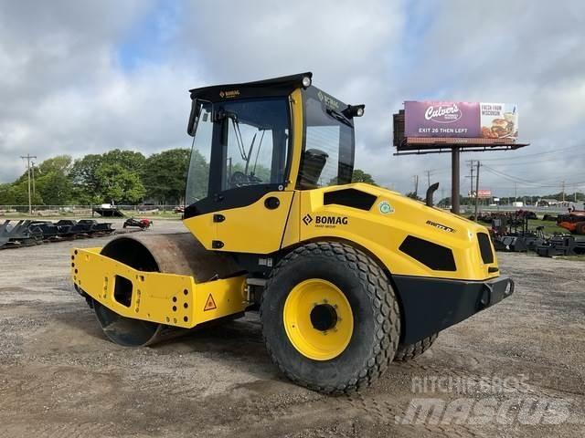 Bomag BW177D-5 Tahačové válce