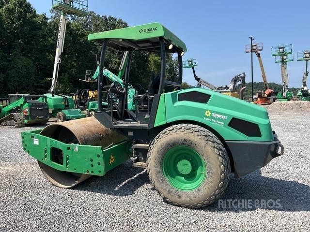 Bomag BW177D-5 Tahačové válce