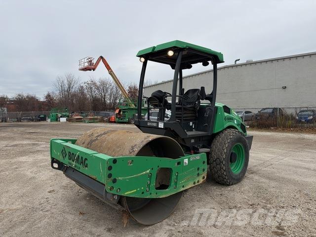 Bomag BW177D-5 Tahačové válce