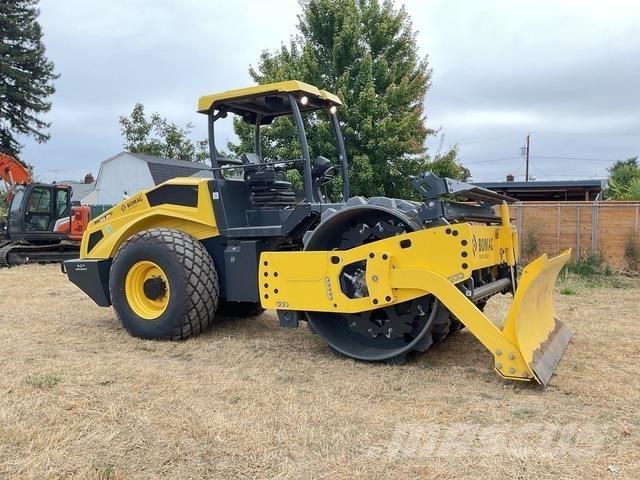 Bomag BW213DH Tahačové válce