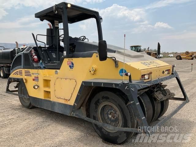 Bomag BW27RH Pneumatikové válce