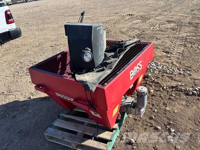 Boss  Sypače písku a soli