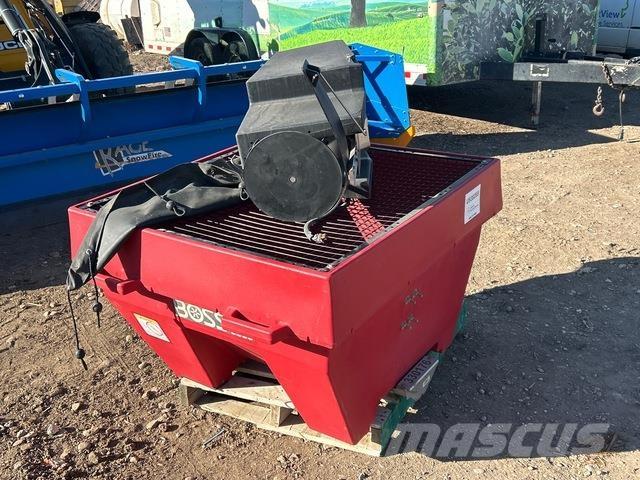 Boss  Sypače písku a soli