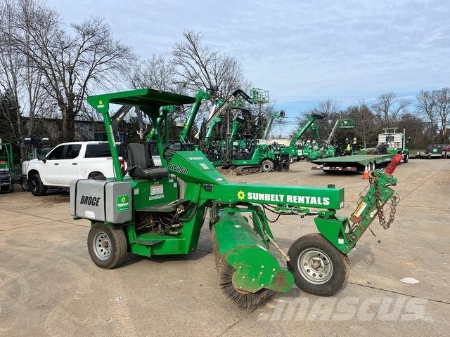 Broce BW260 Vnitřní zametací stroje