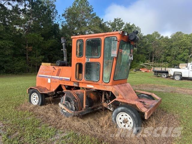 Broce KR-350 Vnitřní zametací stroje