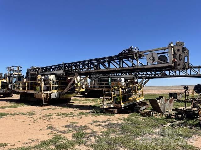 Bucyrus SKSS-16 Povrchové vrtací stroje
