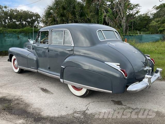 Cadillac  Osobní vozy