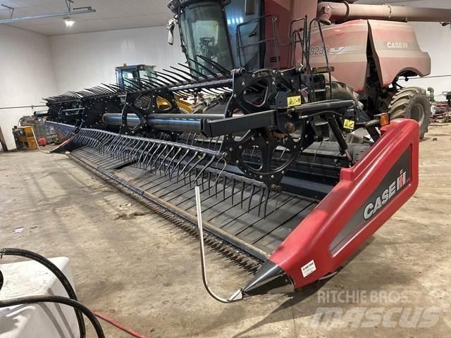 Case IH 2162 Kombajnové hlavice
