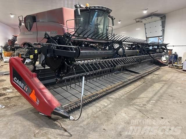 Case IH 2162 Kombajnové hlavice