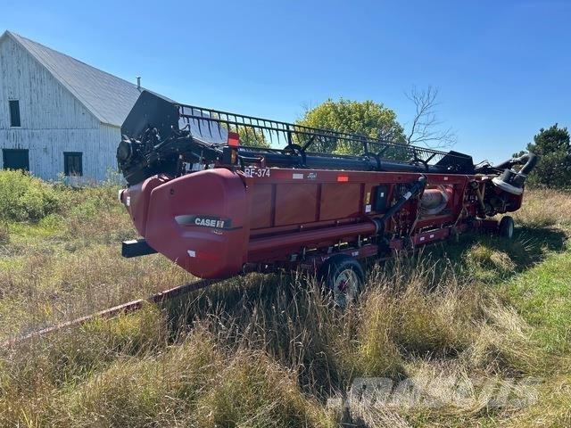 Case IH 3020 Kombajnové hlavice