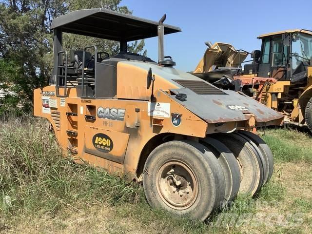CASE PT240 Pneumatikové válce