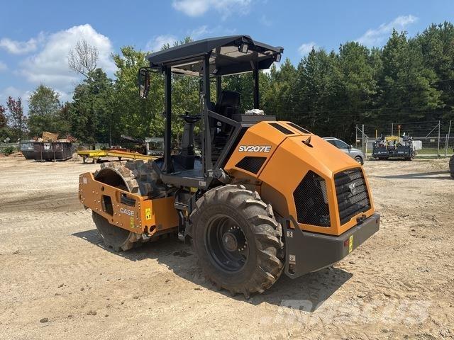 CASE SV207E Tahačové válce