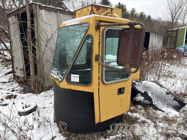 CAT  Kabiny a interiér