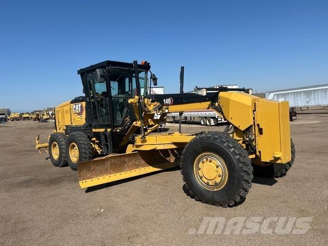 CAT 140 Grejdry