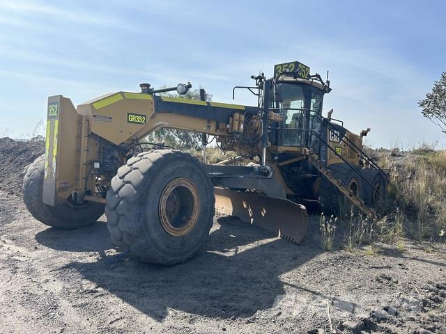 CAT 16M Grejdry