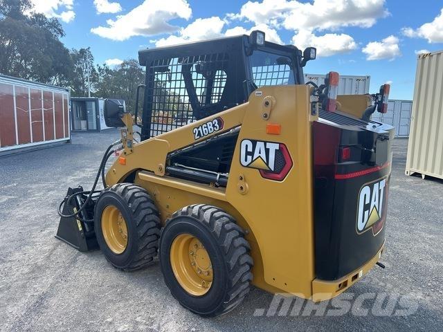 CAT 216B3 Smykem řízené nakladače
