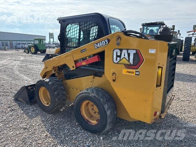 CAT 246D3 Smykem řízené nakladače