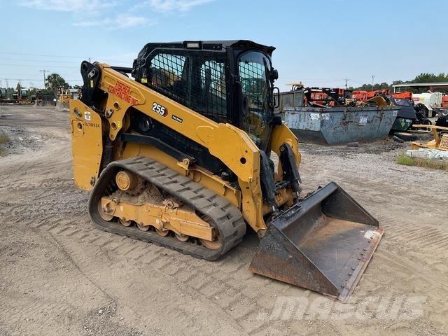 CAT 255 Smykem řízené nakladače