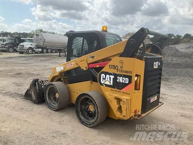 CAT 262D Smykem řízené nakladače