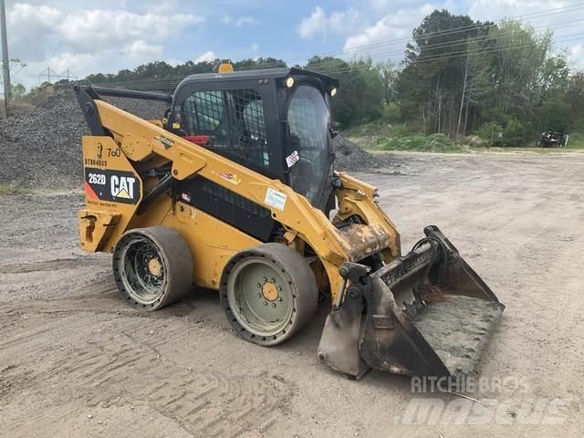 CAT 262D Smykem řízené nakladače