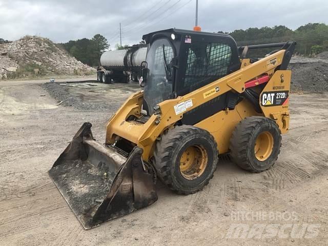 CAT 272D2 XHP Smykem řízené nakladače