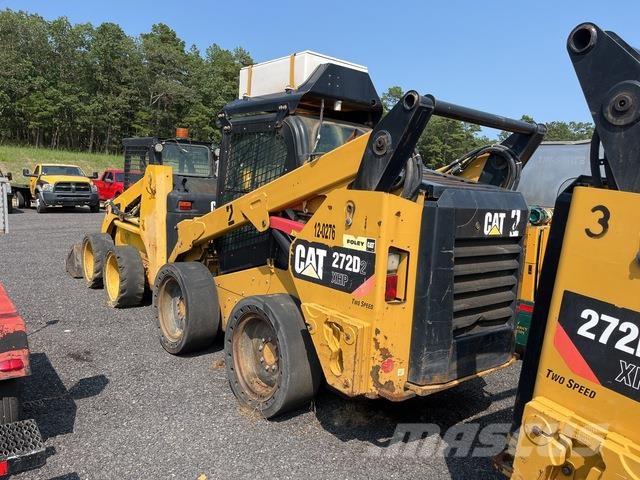CAT 272D2XHP Smykem řízené nakladače