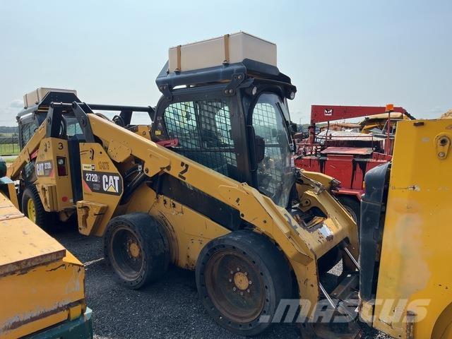 CAT 272D2XHP Smykem řízené nakladače