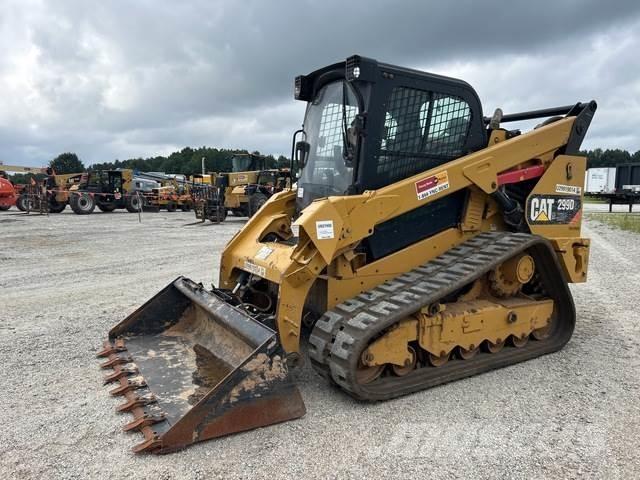 CAT 299D2XHP Smykem řízené nakladače