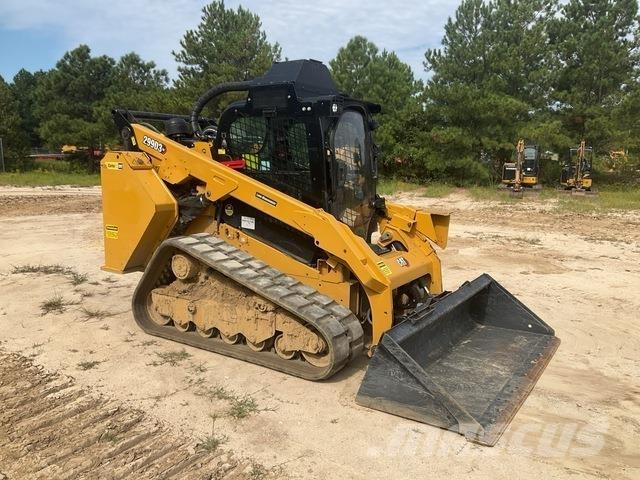 CAT 299D3 XE Smykem řízené nakladače
