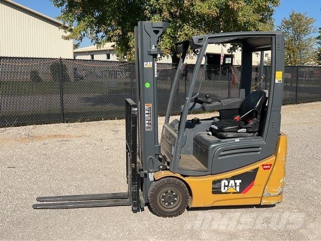 CAT 2ET2500 Akumulátorové vozíky
