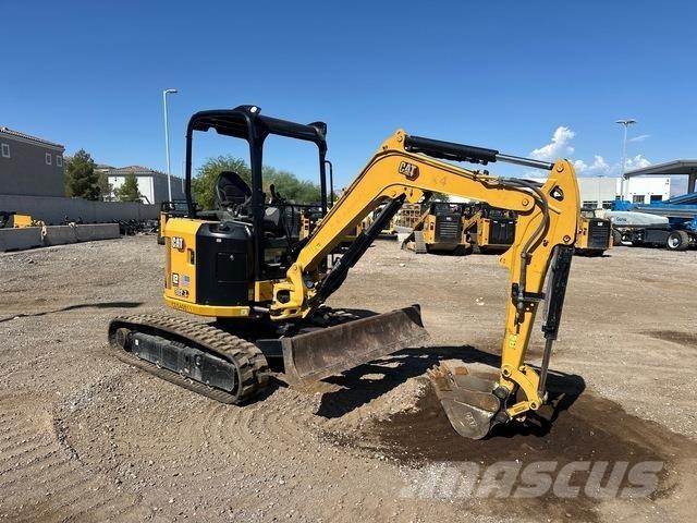 CAT 302.7 Pásová rýpadla
