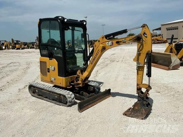 CAT 302 CR Pásová rýpadla