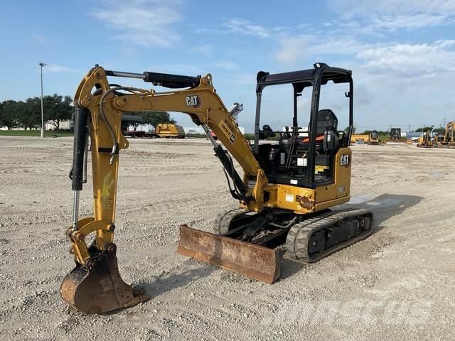 CAT 303 CR Pásová rýpadla