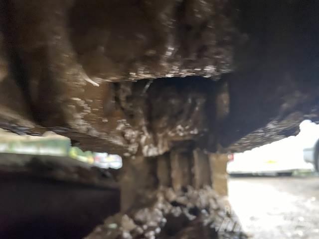 CAT 313 Pásová rýpadla