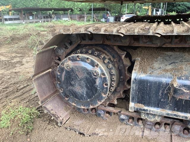 CAT 320 Pásová rýpadla