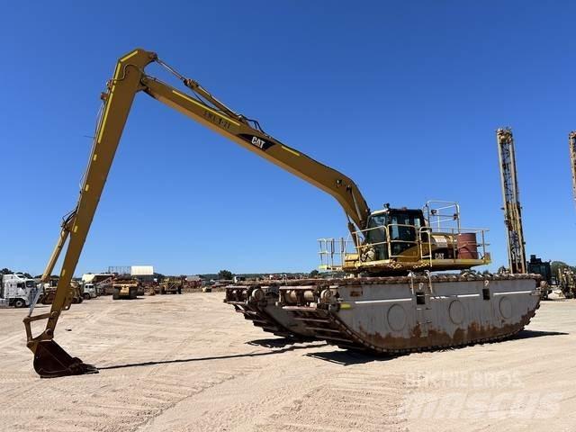 CAT 320D Pásová rýpadla