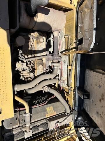 CAT 320D Pásová rýpadla