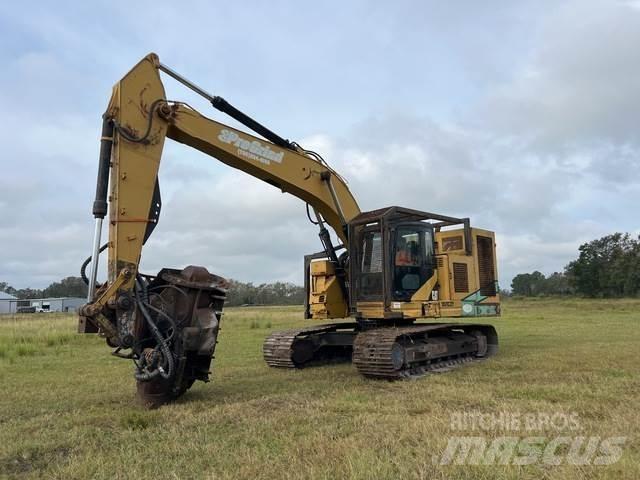 CAT 321D Pásová rýpadla