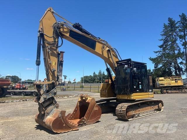 CAT 325FL CR Pásová rýpadla